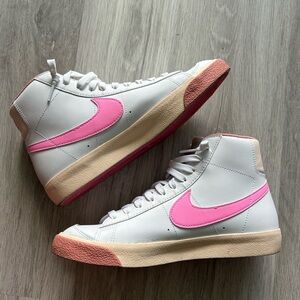 Nike Blazer Mid '77 (GS) Pink
